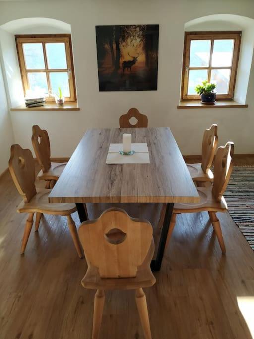 Upcycling Appartement Fischl - Nachhaltig Und Kreativ Wohnen Fuer Gross Und Klein Jenbach Extérieur photo